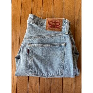 Levis 501 Original Jeans Light Wash Blue High Rise Button Fly 31x26 (fits 30x26)